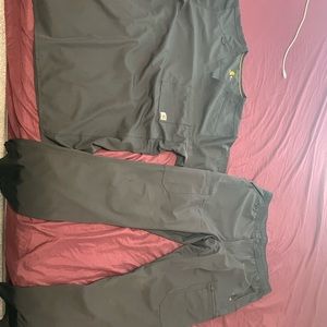 medium carhartt shirt/pant scrubs
